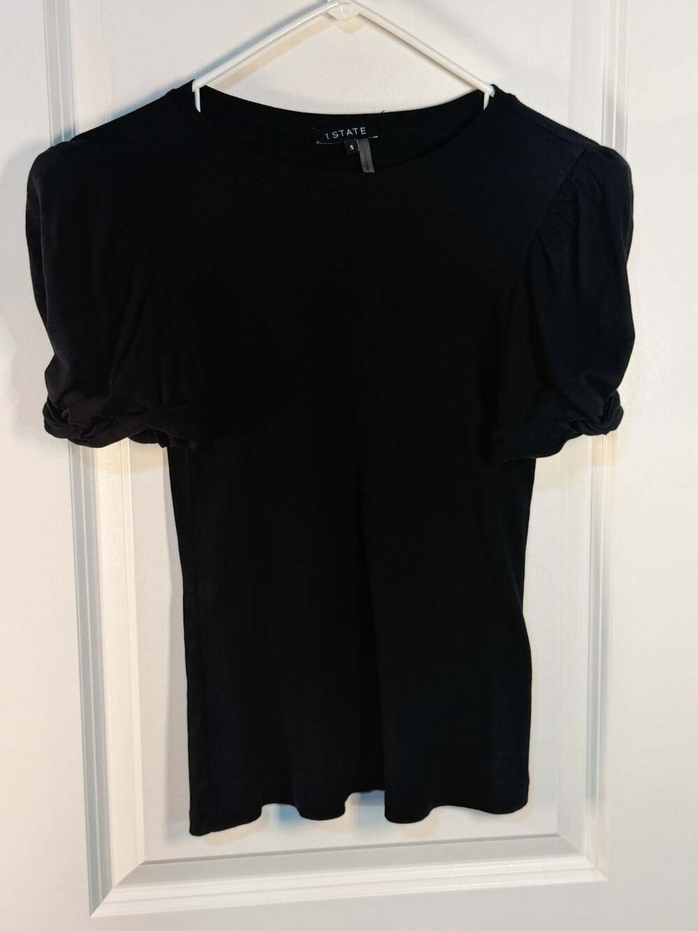 1.STATE Women's Black Ribbed Puff Sleeve Top Size S